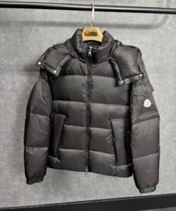 Moncler couyere puffer black + NFC, High Quality