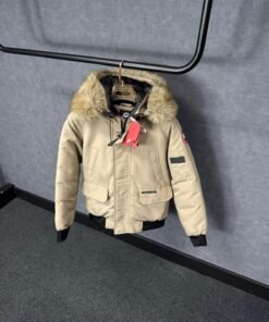 Canada Goose Chillwack Beige Bomberjacket