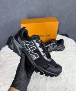Louis Vuitton Runner Tatic New Sneakers Black